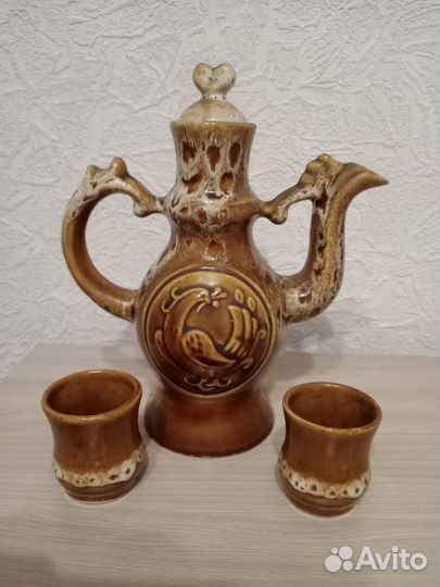 Кофейник и 2 чашки керамика СССР