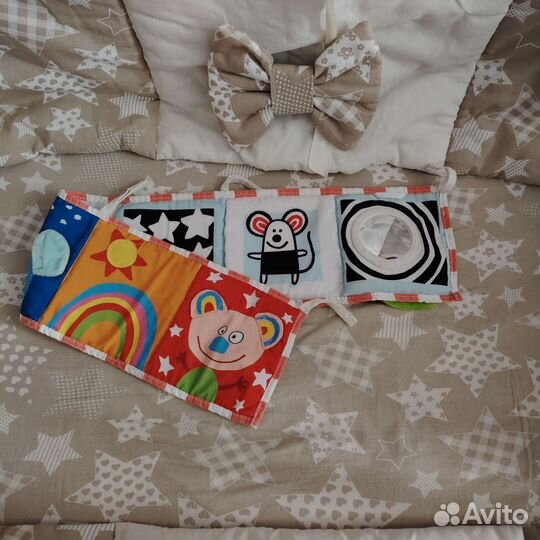 Кроватка для новорожденных с маятником