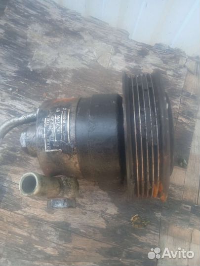 На газель; насос Гура и рулевой редуктор для гура