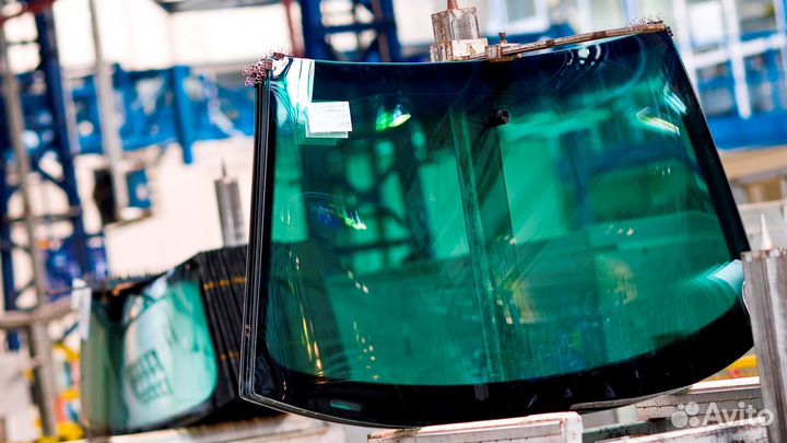 Стекло лобовое Toyota BB/Subaru Dex 2005-16