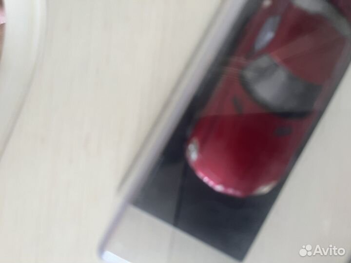 Модель автомобиля mercedes 1/43