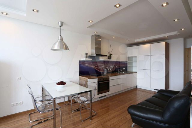 2-к. квартира, 80 м², 15/18 эт.