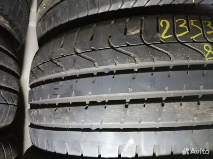 Pirelli P Zero 235/35 R19