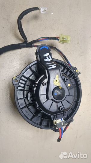 Двигатель отопителя Hyundai Santa Fe