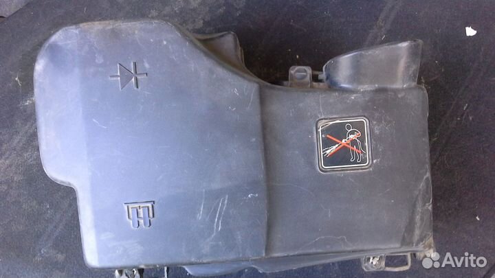 Корпус предохранителей Citroen C5