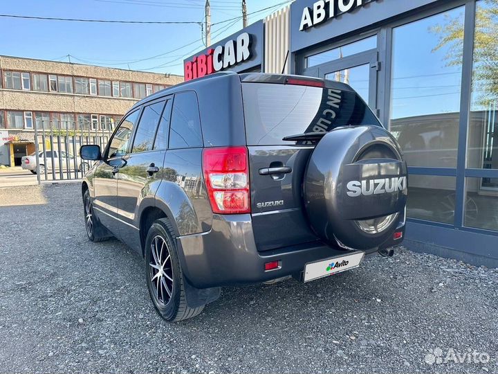 Suzuki Grand Vitara 2.4 AT, 2011, 260 100 км