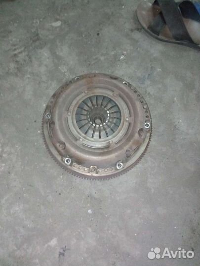 Маховик на volvo s40
