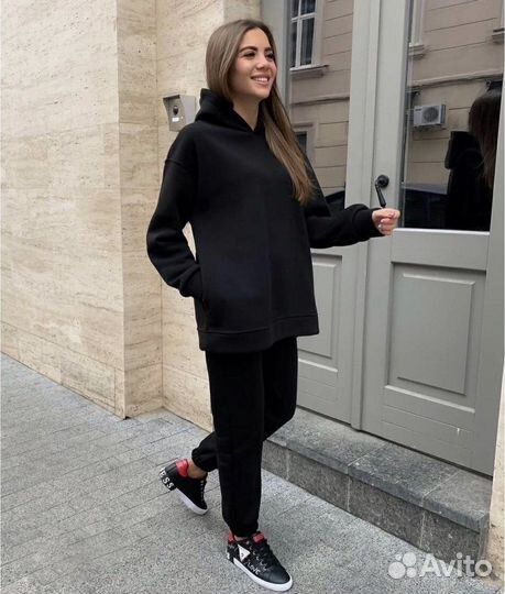 Спортивный костюм женский