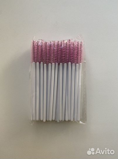 Щеточки для ресниц и бровей