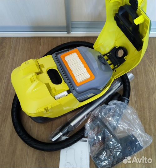 Пылесос с Аквафильтром karcher DS 5.800