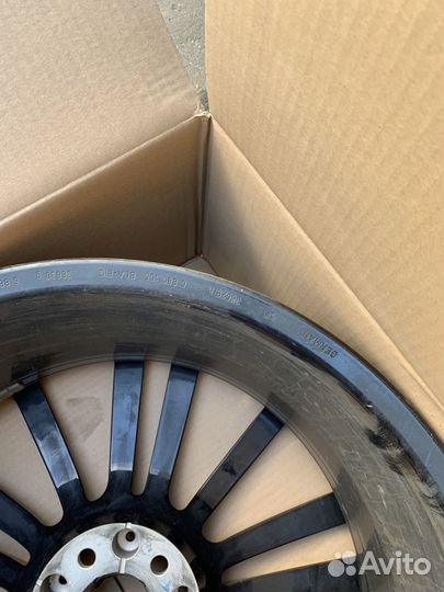 BMW i8 диск колесный