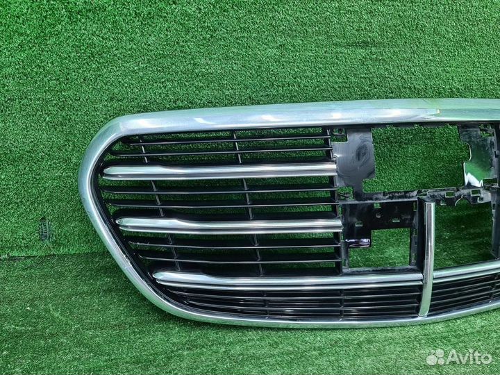 Решетка радиатора Mercedes-Benz S-Class