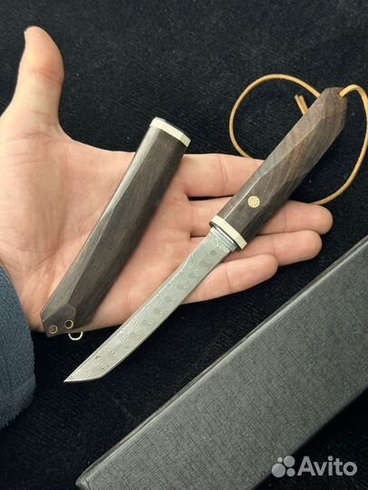 Нож из дамасской стали