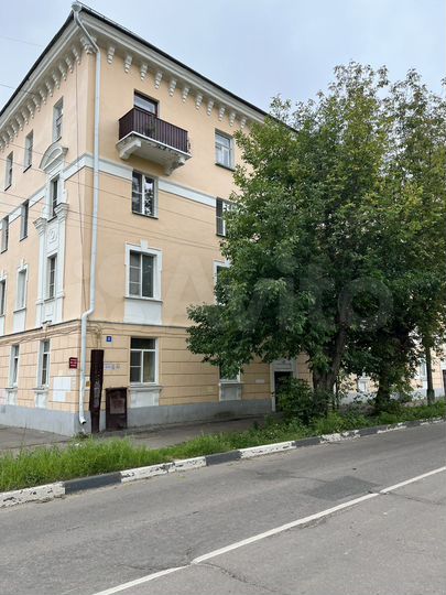 2-к. квартира, 52 м², 2/4 эт.