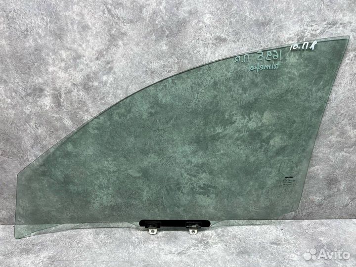 Стекло двери передней правой Nissan Almera G15