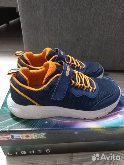 Кроссовки Geox 37р