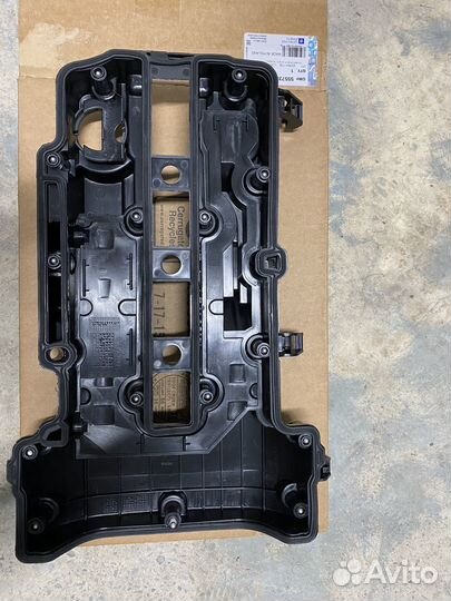 Клапанная крышка opel astra j 55573746