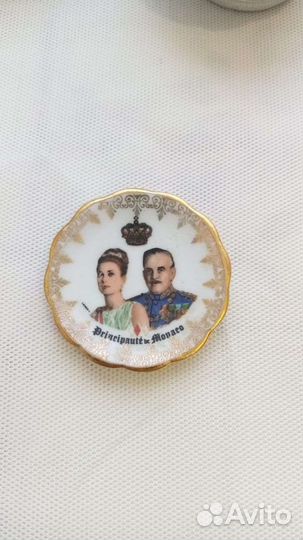 Тарелка фарфоровая, Франция