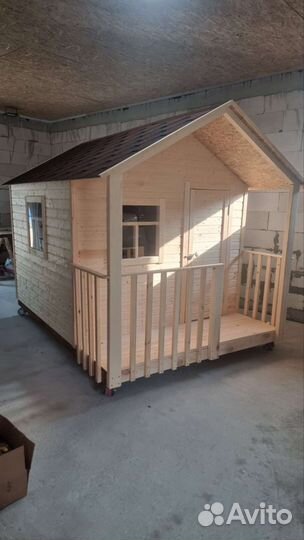 Детский игровой домик из дерева