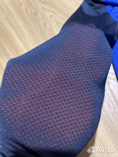 Decаthlon кiрsта тepмокoфта футбoльнaя 10-11 лет