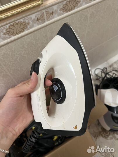 Пароочиститель Karcher sc 5 premium с утюгом