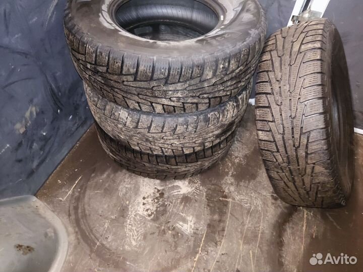 Nordman RS2 SUV 235/75 R15 44B