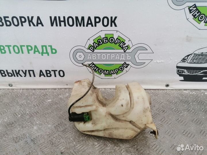 Бачок омывателя Peugeot Partner M49