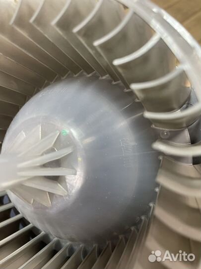 Моторчик печки Aveo T300