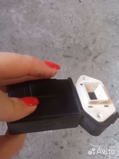 Замок двери стиральной машины