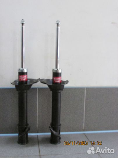 Амортизатор подвески задний KYB 334344/334345