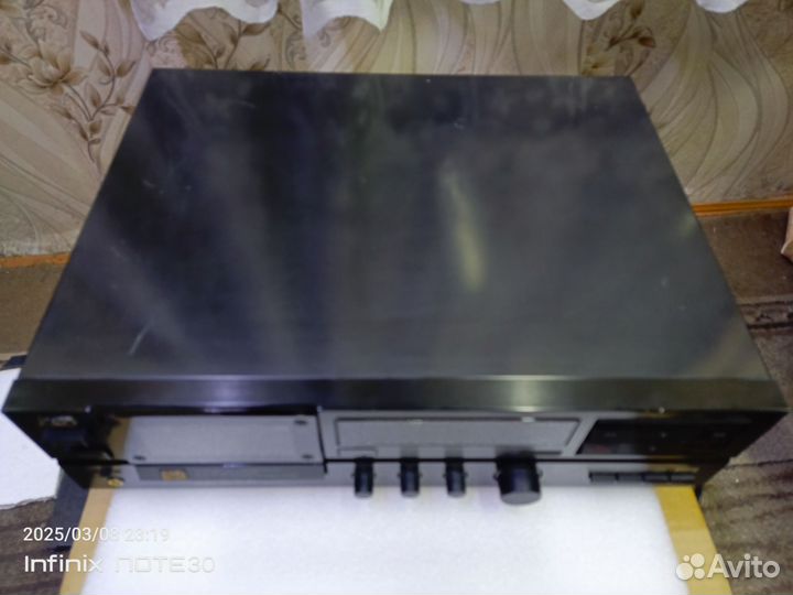 Кассетная дека A&D Gx-6100