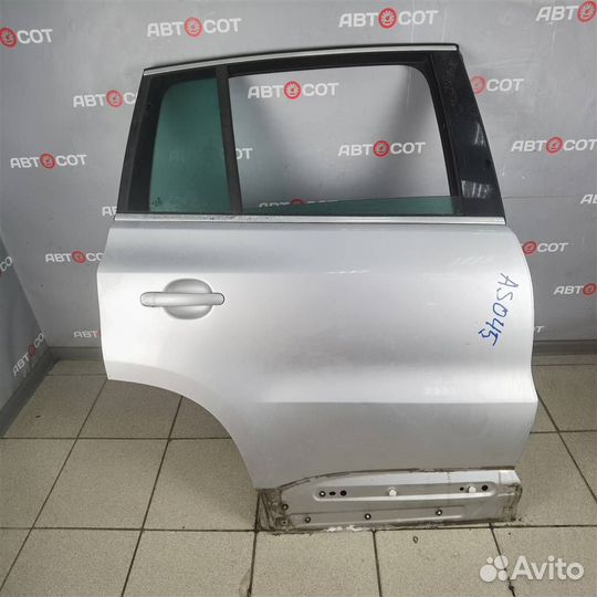 Дверь задняя правая VW Tiguan 2007-2011