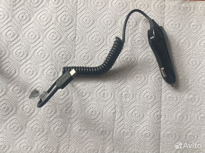 Автомобильное зарядное устройство с micro USB