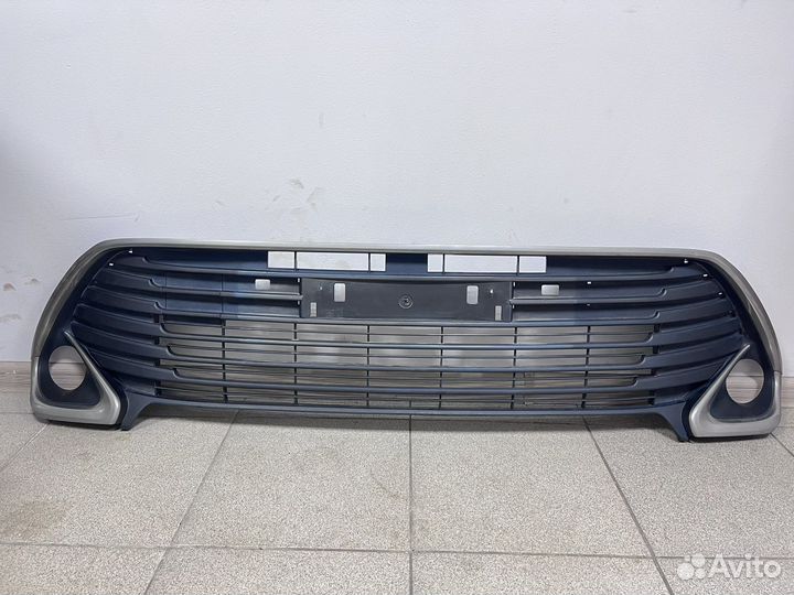 Радиаторная решетка toyota camry 55