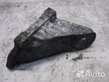 Кронштейн двигателя бмв