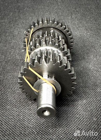 Валы кпп на zs190 в сборе