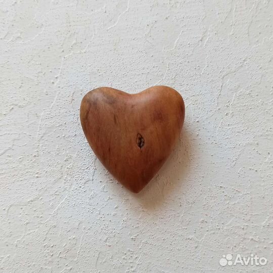 Абрикосов сердце. Ручная работа