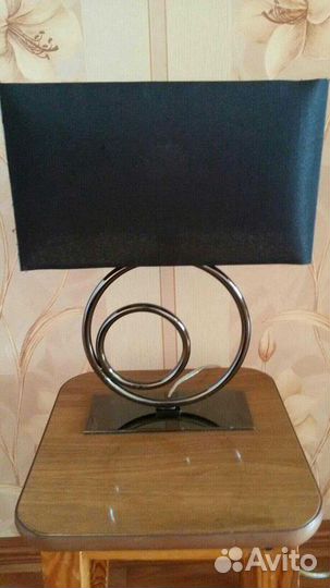 Светильник настольный