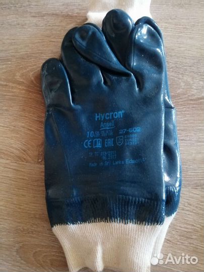 Перчатки нитриловые