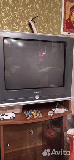 Телевизор Samsung б/у цветной
