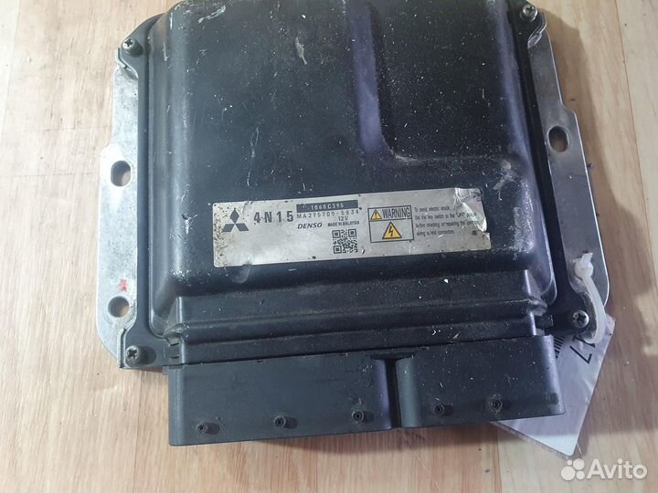Блок управления двигателем 4N15 1860C395 mitsubish
