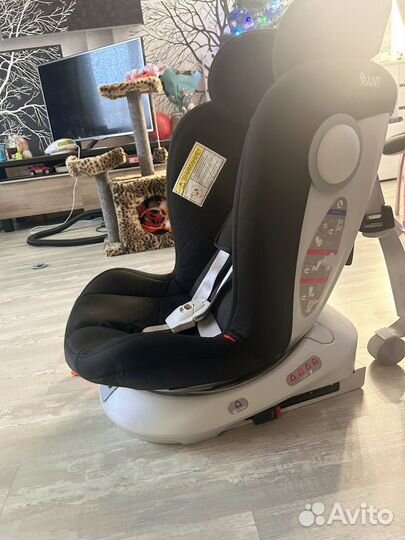 Автомобильное кресло от 0 до 36кг