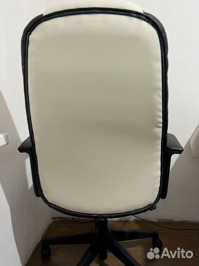 Компьютерное кресло