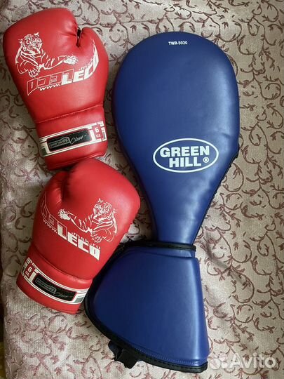 Перчатки, ракетка/лапа единоборство/тхеквандо