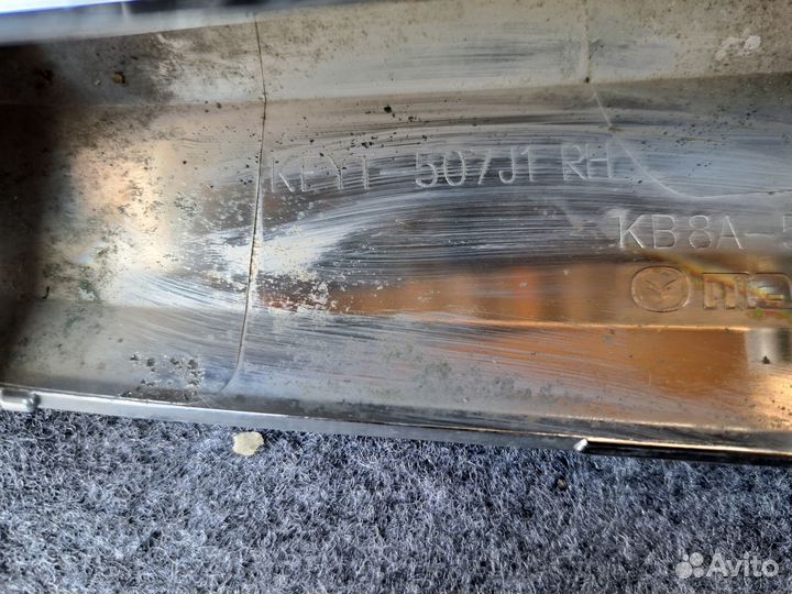 Накладка решетки радиатора правая левая Mazda CX-5