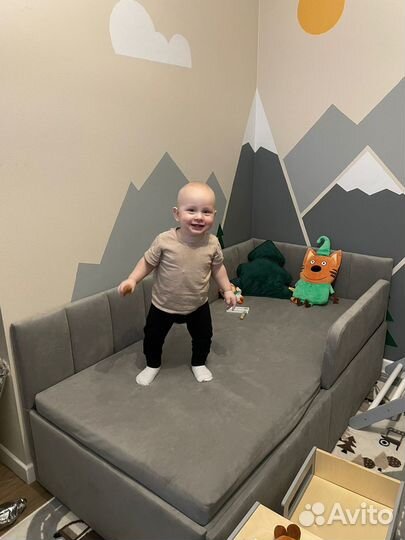 Детская кровать с мягкими бортиками