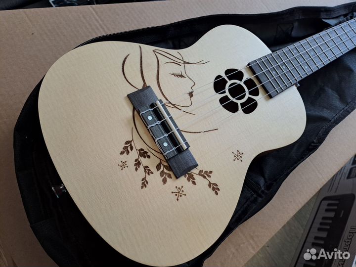 Укулеле концерт с рисунком