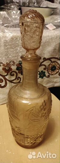 Графин цветное стекло с рисунком древний