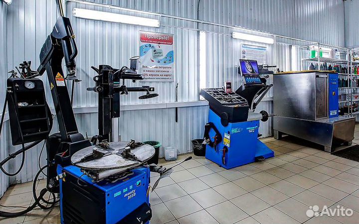 Шиномонтажник, мастер Шиномонтажа