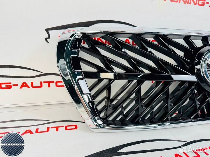 Решетка радиатора Toyota Land Cruiser 200 TRD 2008